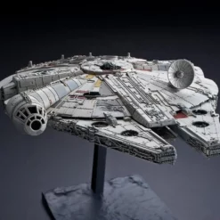 Bandai Bandai Millennium Falcon Star Wars: The Rise Of Skywalker