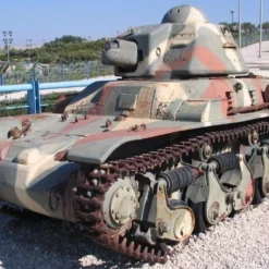 Tamiya Tamiya 1/35 French Light Tank R35